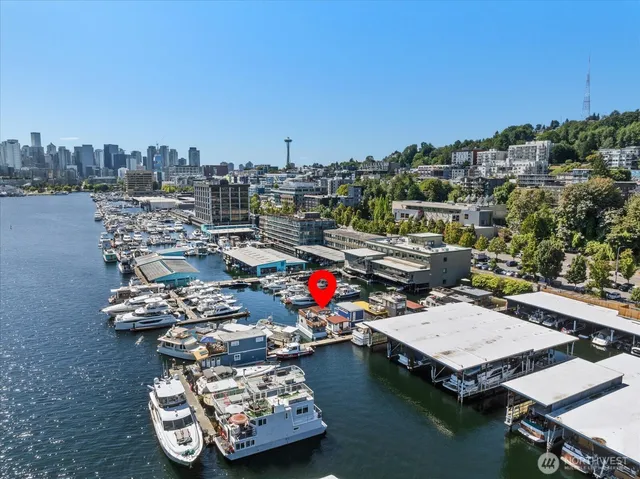 $390,000 | 1900 Westlake Avenue North, Unit B11, Seattle, WA 98109