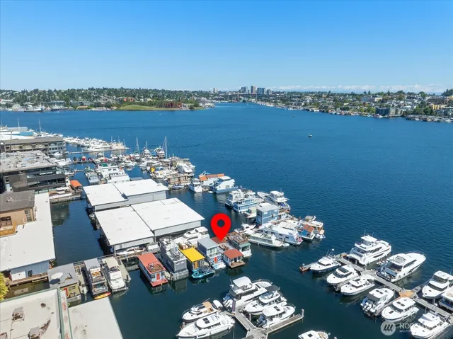 $390,000 | 1900 Westlake Avenue North, Unit B11, Seattle, WA 98109