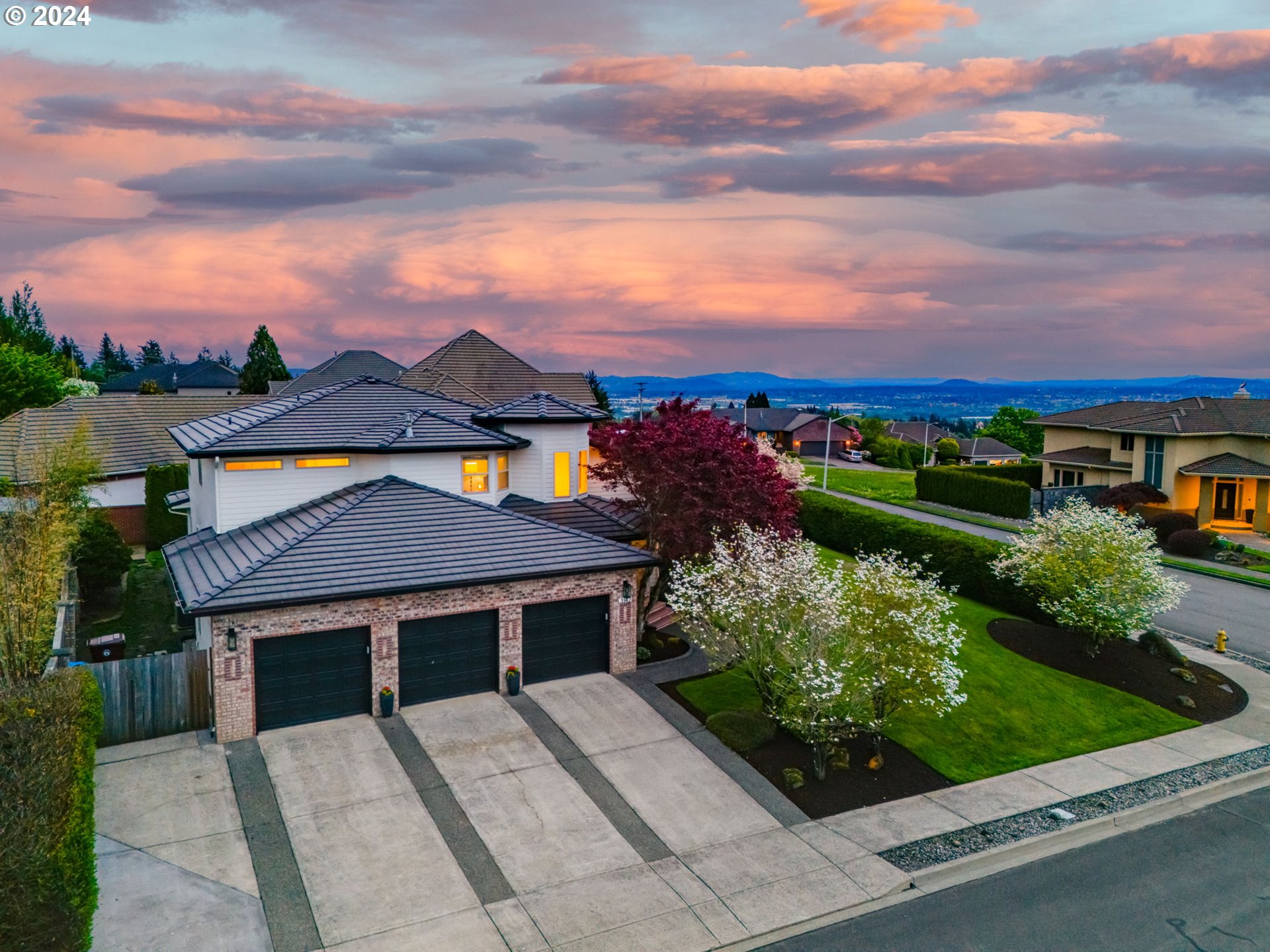 3142 Northwest 20th Circle Camas, WA 98607 - Photo 1 of 47 Gallery Image 1
