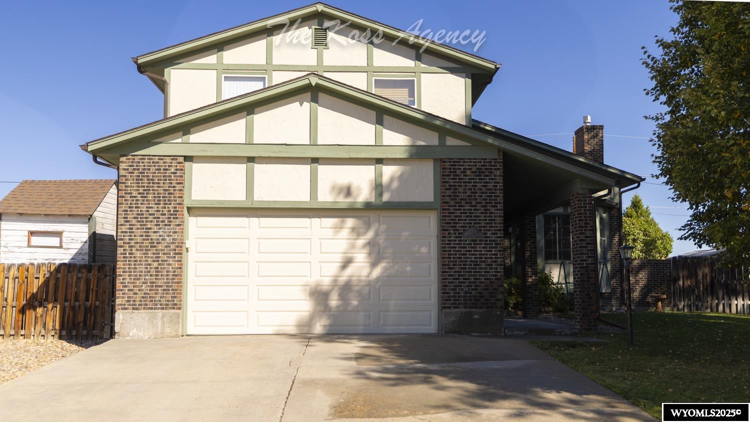 1238 Frontier Drive Douglas, WY 82633 - Photo 1 of 1