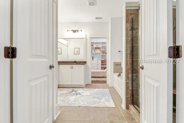 $1,160,000 | 12 Dove Tree Lane, Bluffton, SC 29910