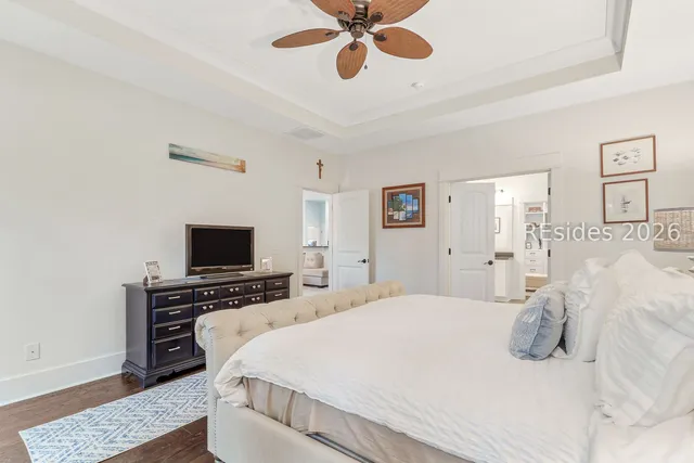 $1,199,999 | 12 Dove Tree Lane, Bluffton, SC 29910