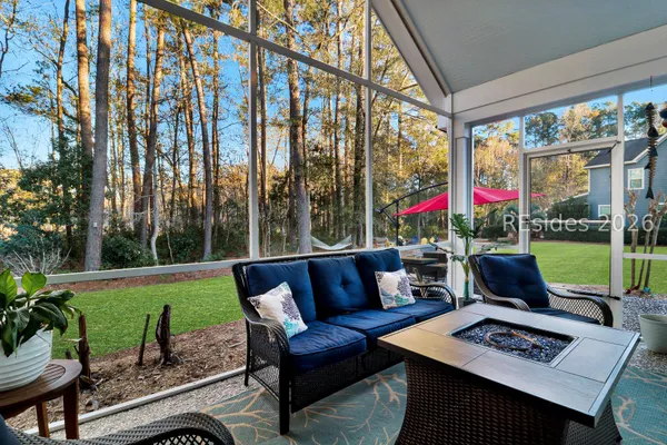 $1,160,000 | 12 Dove Tree Lane, Bluffton, SC 29910