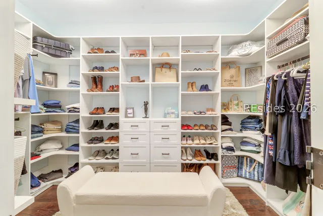 $1,199,999 | 12 Dove Tree Lane, Bluffton, SC 29910