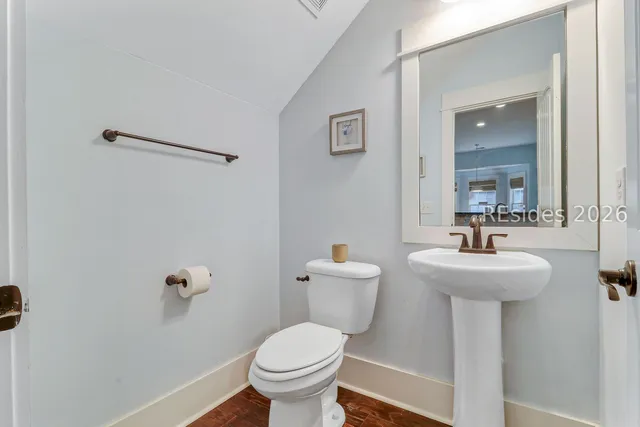 $1,199,999 | 12 Dove Tree Lane, Bluffton, SC 29910