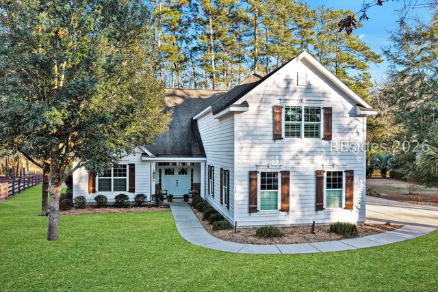 $1,199,999 | 12 Dove Tree Lane, Bluffton, SC 29910