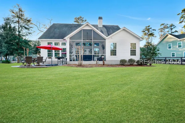 $1,160,000 | 12 Dove Tree Lane, Bluffton, SC 29910