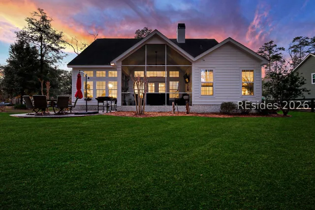 $1,199,999 | 12 Dove Tree Lane, Bluffton, SC 29910