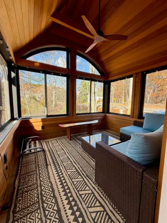 $1,095,000 | 86 Gov Wentworth Highway, Mirror Lake, NH 03853