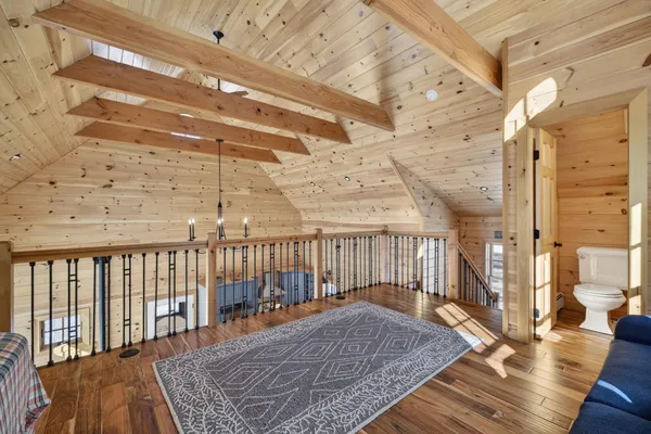 $1,095,000 | 86 Gov Wentworth Highway, Mirror Lake, NH 03853