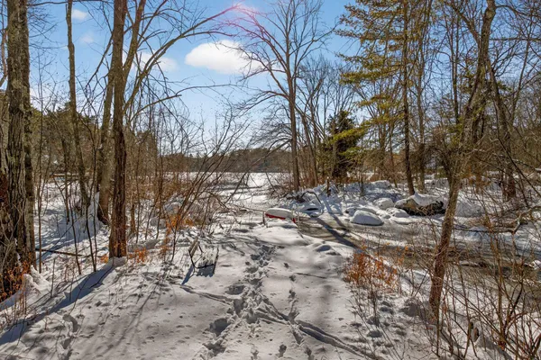 $1,095,000 | 86 Gov Wentworth Highway, Mirror Lake, NH 03853