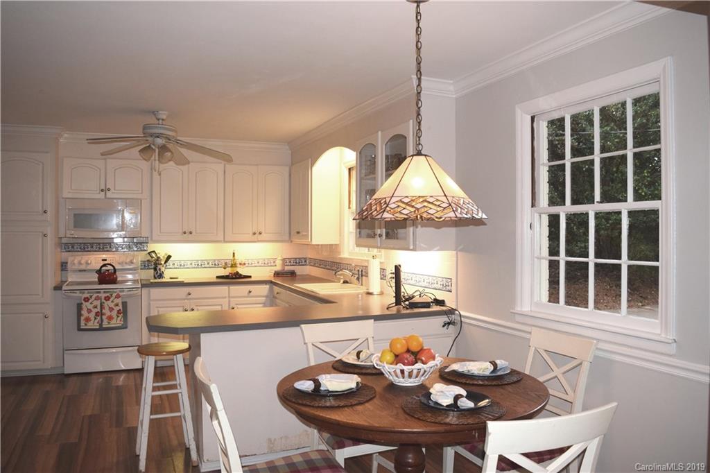 3213 Mountainbrook Road Charlotte, NC 28210 - Photo 12 of 30 Gallery Image 12