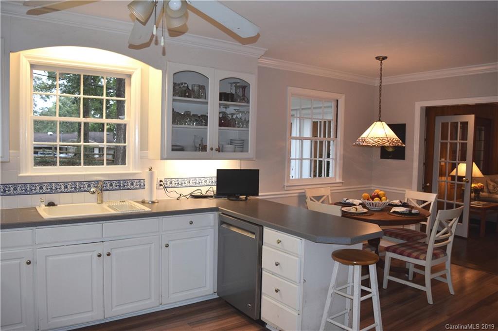 3213 Mountainbrook Road Charlotte, NC 28210 - Photo 14 of 30 Gallery Image 14
