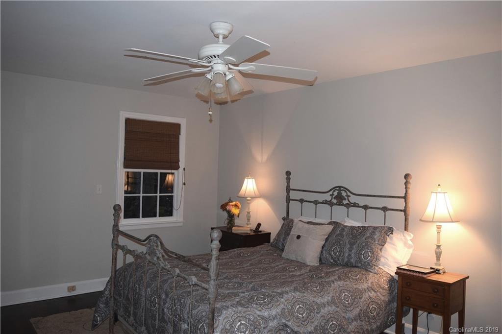 3213 Mountainbrook Road Charlotte, NC 28210 - Photo 16 of 30 Gallery Image 16
