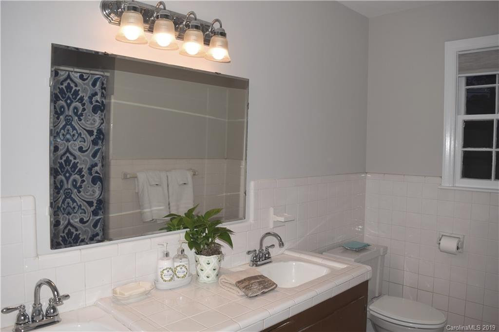 3213 Mountainbrook Road Charlotte, NC 28210 - Photo 24 of 30 Gallery Image 24