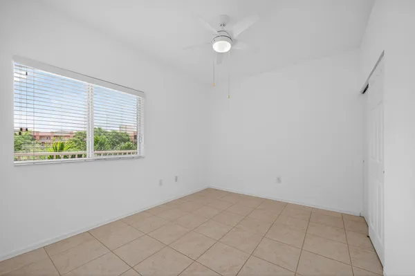 $204,000 | 7775 Yardley Drive, Unit 314, Tamarac, FL 33321