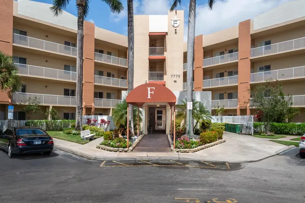 $204,000 | 7775 Yardley Drive, Unit 314, Tamarac, FL 33321