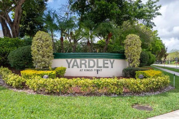 $204,000 | 7775 Yardley Drive, Unit 314, Tamarac, FL 33321