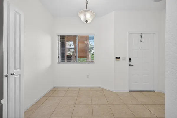 $204,000 | 7775 Yardley Drive, Unit 314, Tamarac, FL 33321