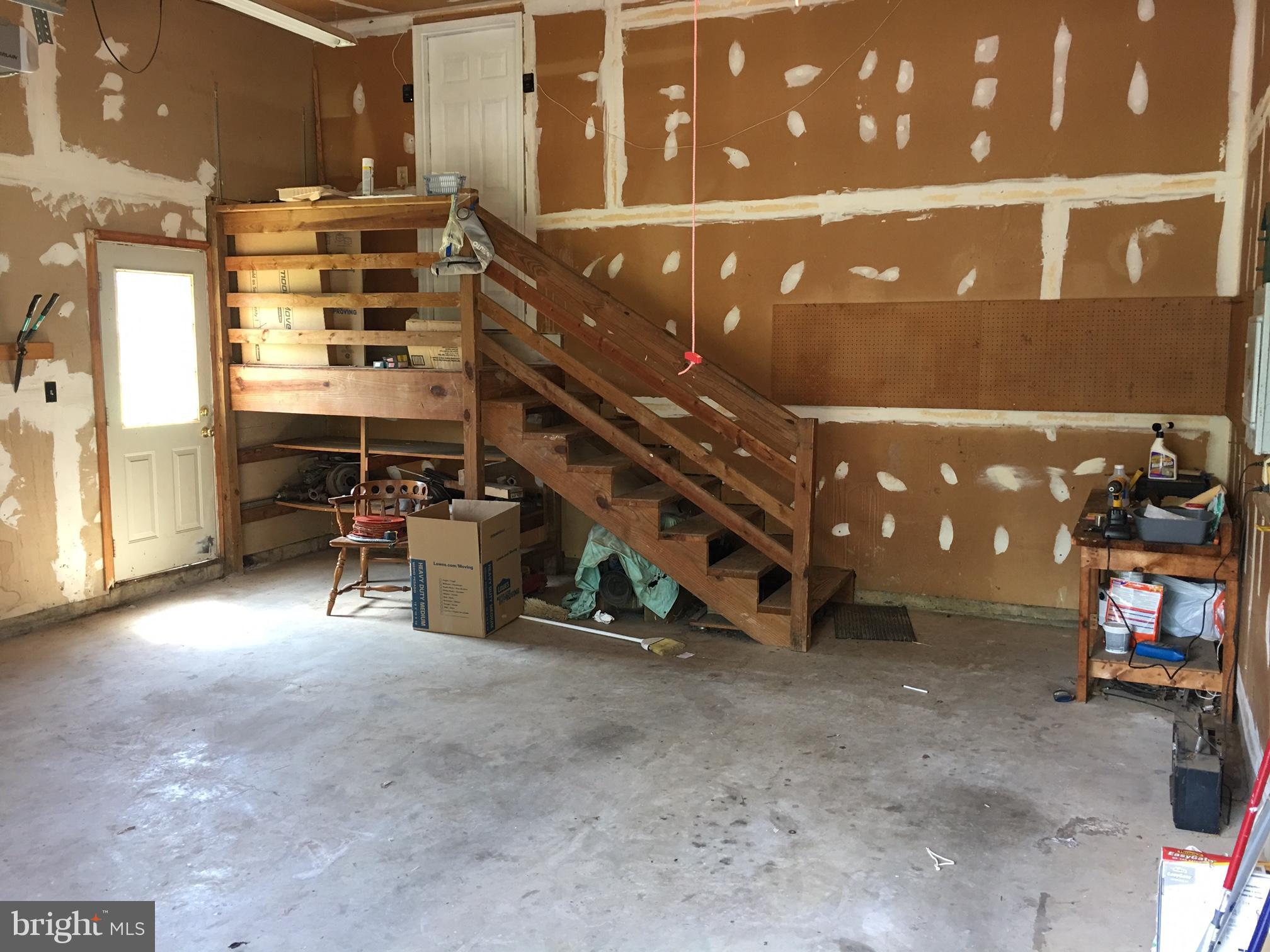 17106 Campbell Farm Road Poolesville, MD 20837 - Photo 28 of 30 a view of a room with gym equipment