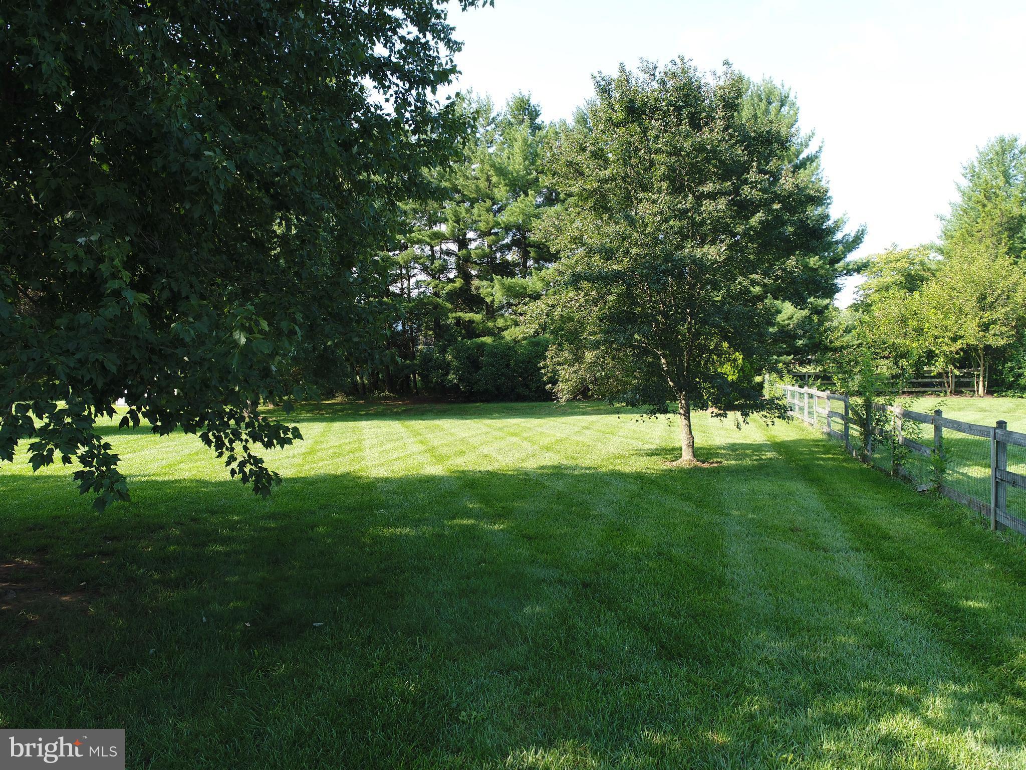 17106 Campbell Farm Road Poolesville, MD 20837 - Photo 4 of 30 a view of green field