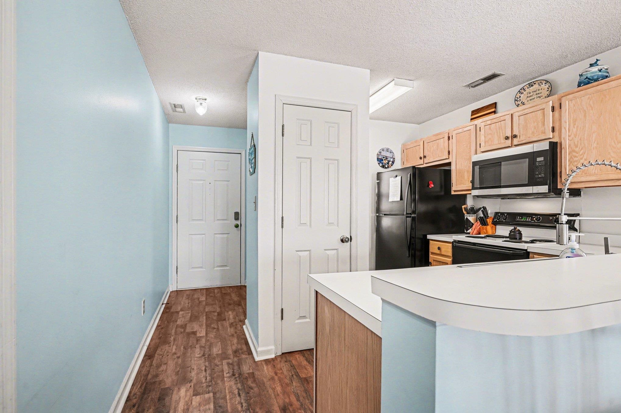 213 Landing Road, Unit D North Myrtle Beach, SC 29582 - Photo 3 of 32