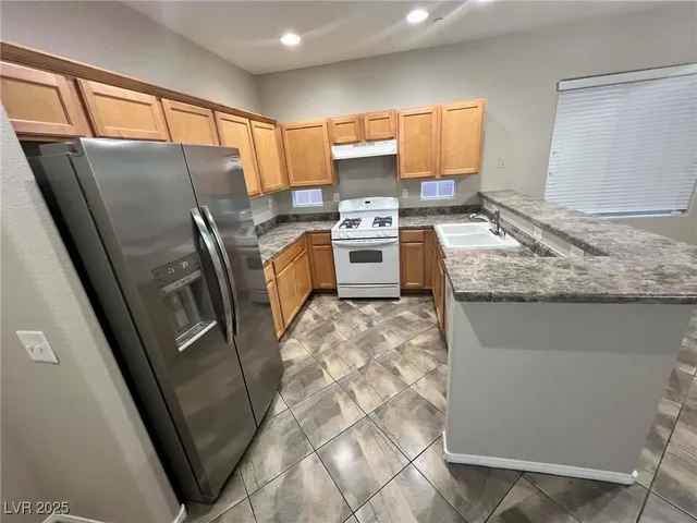 $1,991 | 7204 Glen Shire Court, Las Vegas, NV 89149
