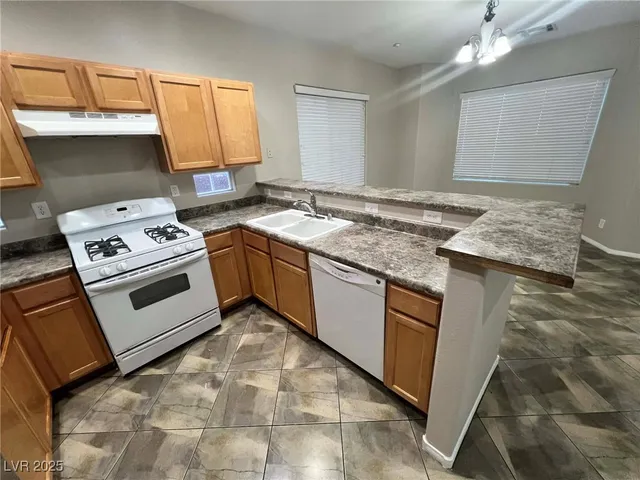 $1,991 | 7204 Glen Shire Court, Las Vegas, NV 89149