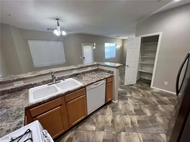 $1,991 | 7204 Glen Shire Court, Las Vegas, NV 89149