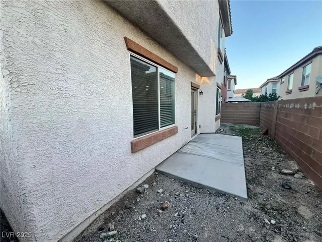 $1,991 | 7204 Glen Shire Court, Las Vegas, NV 89149