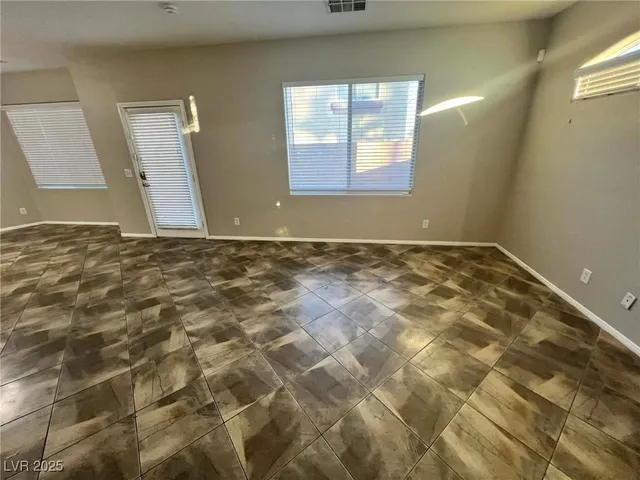$1,991 | 7204 Glen Shire Court, Las Vegas, NV 89149