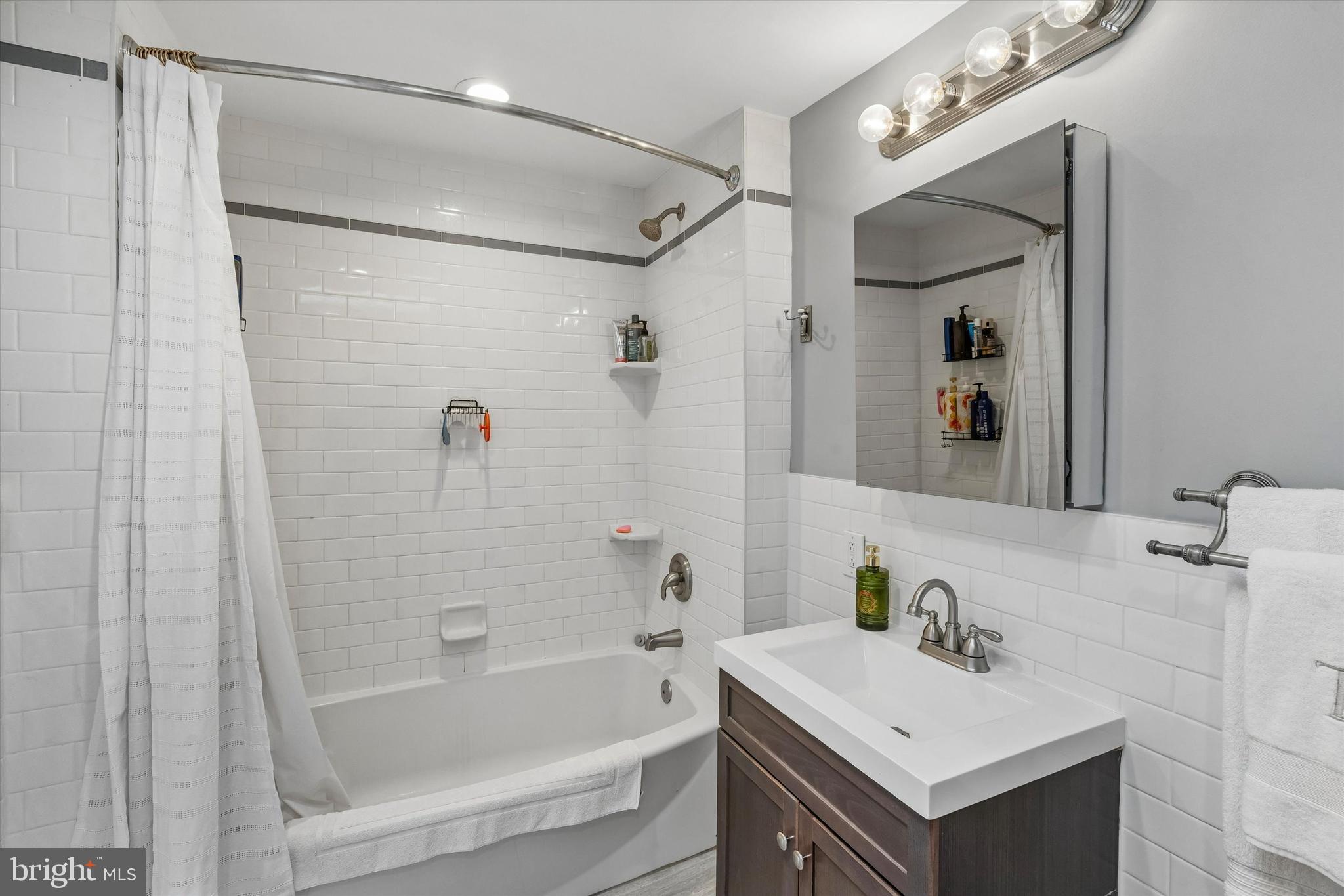 1734 Webster Street Philadelphia, PA 19146 - Photo 11 of 19 Gallery Image 11