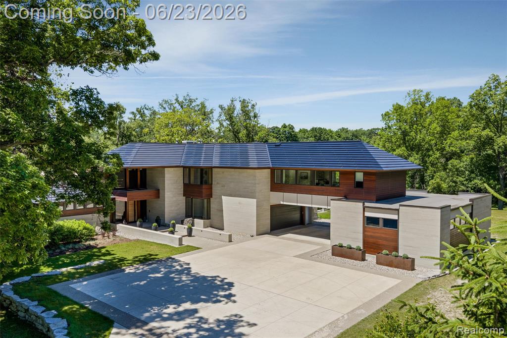 2700 Squirrel Road Bloomfield Hills, MI 48304 - Photo 1 of 83
