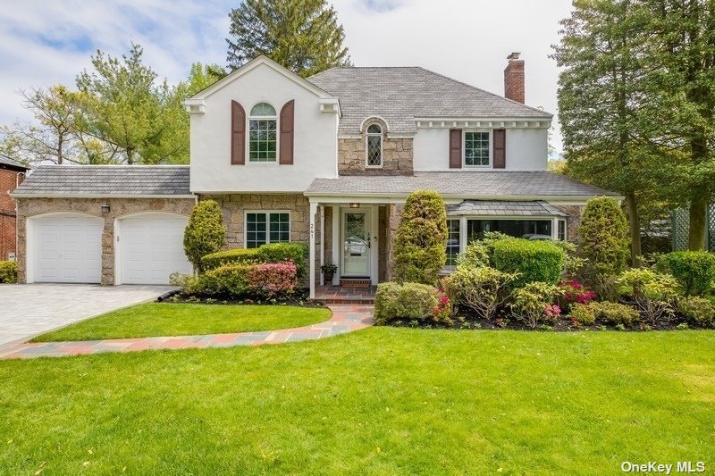 vanderbilt country club manhasset Mitzi Cranford