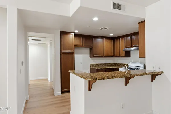 $557,000 | 259 Riverdale Court, Unit 235, Camarillo, CA 93012