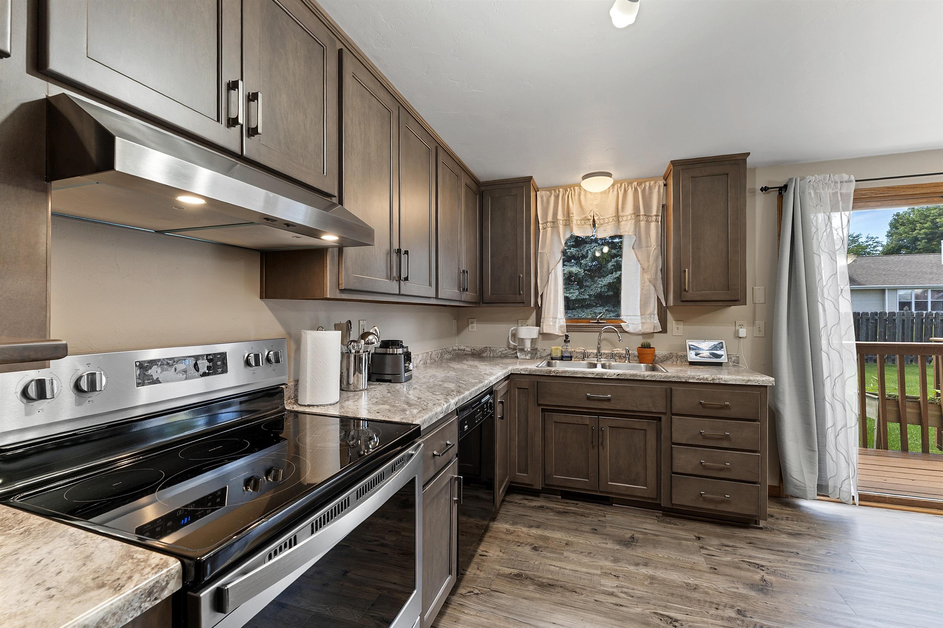 2364 Cedar Ridge Green Bay, WI 54313 - Photo 54 of 90