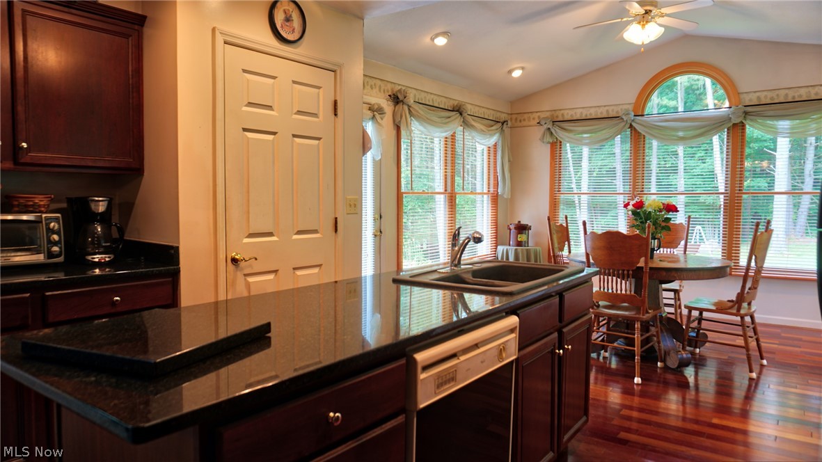 2829 Best Road Cambridge, OH 43725 - Photo 4 of 22