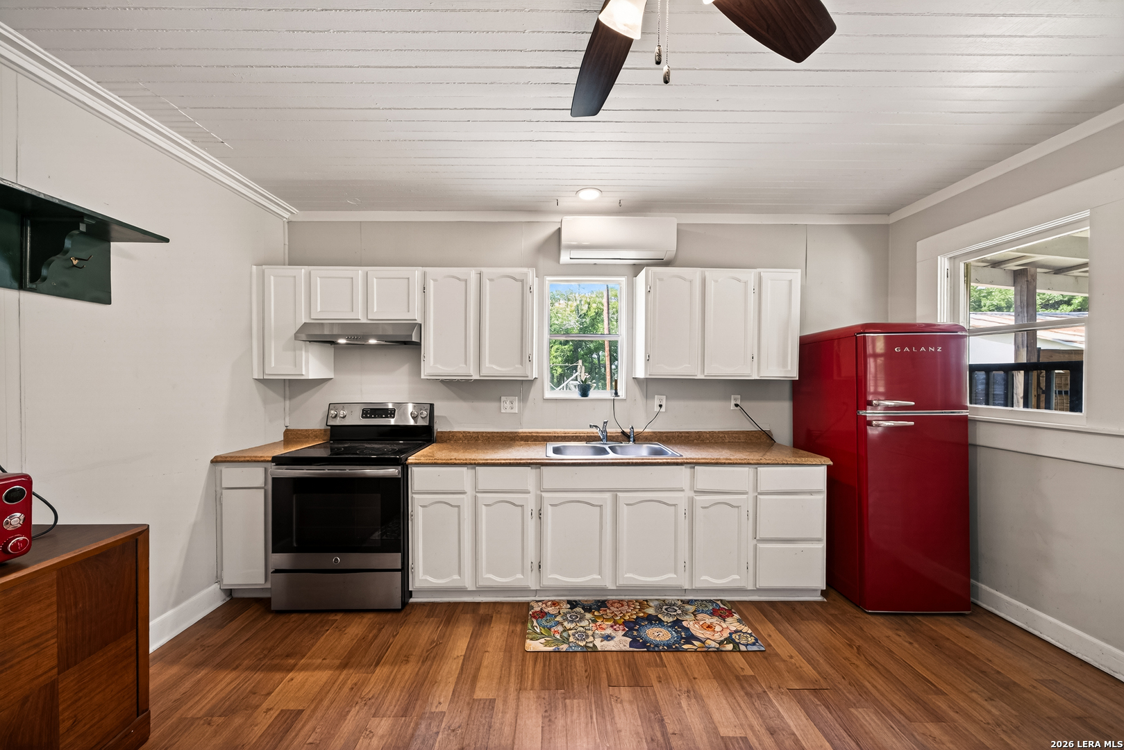 320 2nd Street Comfort, TX 78013 - Photo 12 of 31