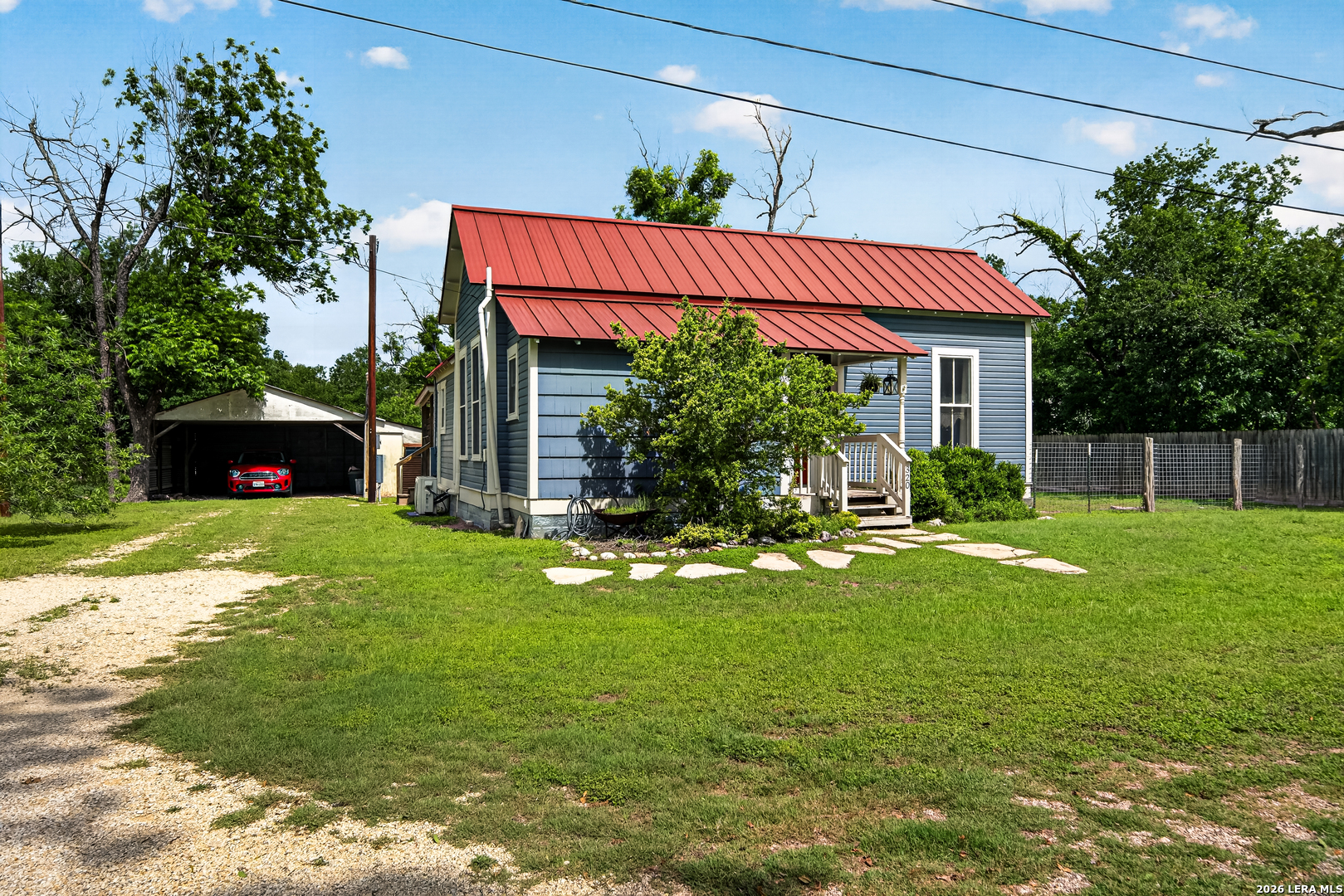 320 2nd Street Comfort, TX 78013 - Photo 2 of 31