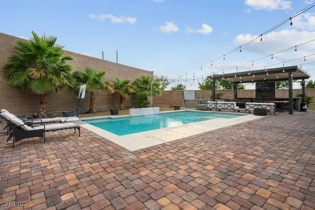 $1,075,000 | 2785 Rosenhearty Drive, Henderson, NV 89044