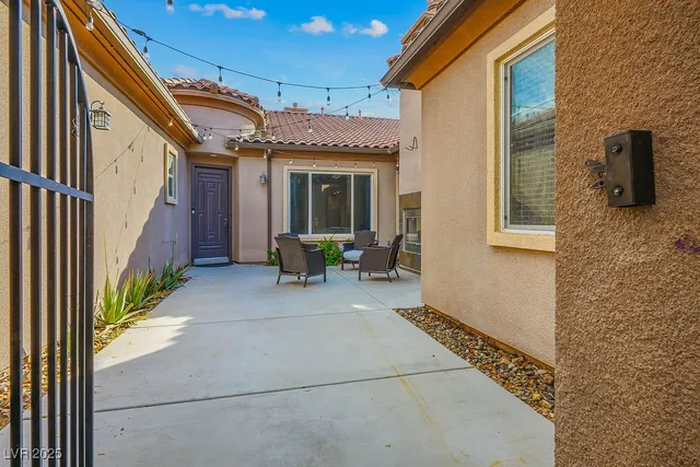 $1,075,000 | 2785 Rosenhearty Drive, Henderson, NV 89044