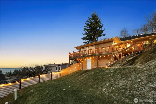 $1,264,000 | 612 Park Avenue, Mukilteo, WA 98275