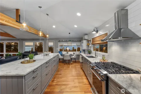 $1,264,000 | 612 Park Avenue, Mukilteo, WA 98275