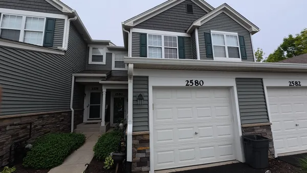 $320,000 | 2580 Golf Ridge Circle, Naperville, IL 60563