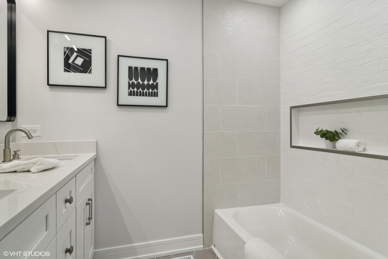 500 West Helen Road Palatine, IL 60067 - Photo 17 of 21 Gallery Image 17