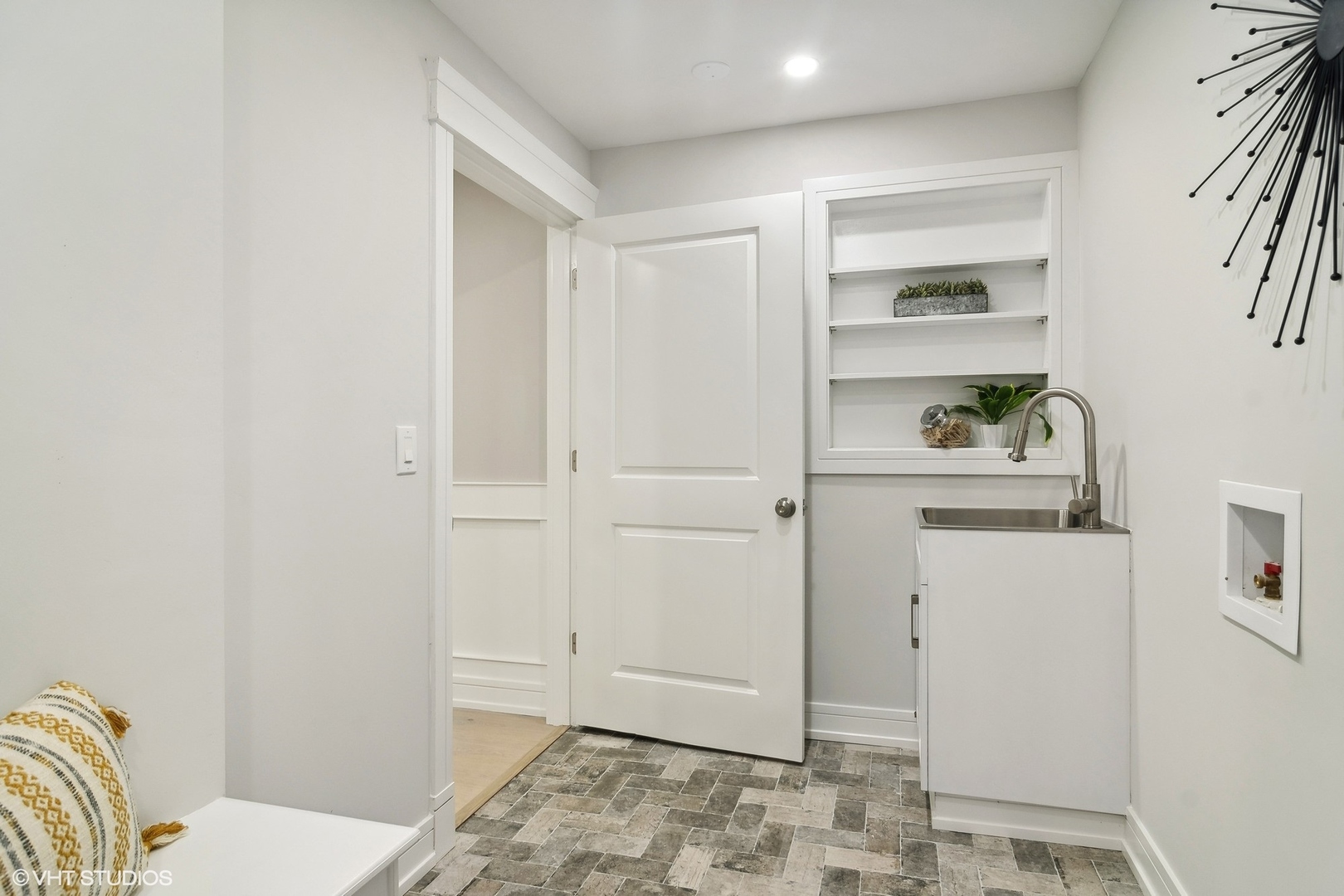 500 West Helen Road Palatine, IL 60067 - Photo 18 of 21 Gallery Image 18
