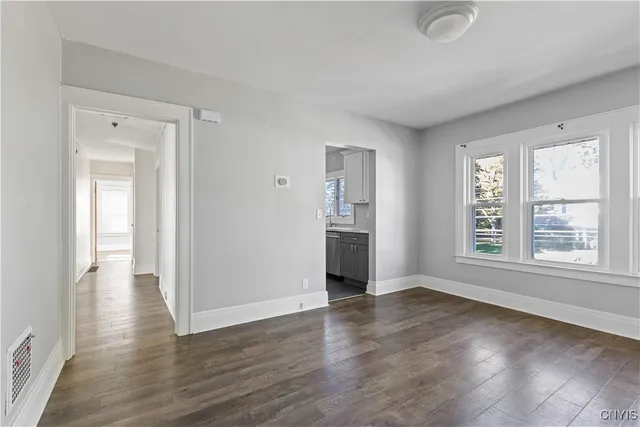 $329,900 | 423 Highland Avenue, De Witt, NY 13057