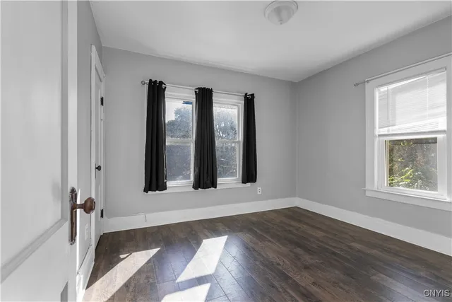 $329,900 | 423 Highland Avenue, De Witt, NY 13057