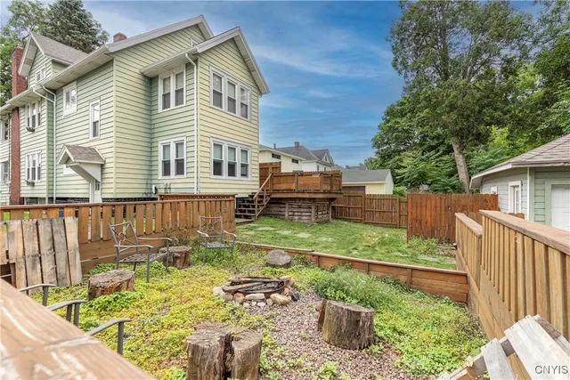 $329,900 | 423 Highland Avenue, De Witt, NY 13057