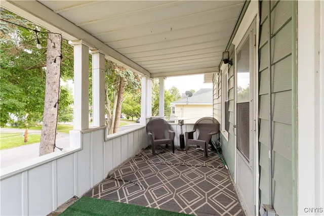 $329,900 | 423 Highland Avenue, De Witt, NY 13057